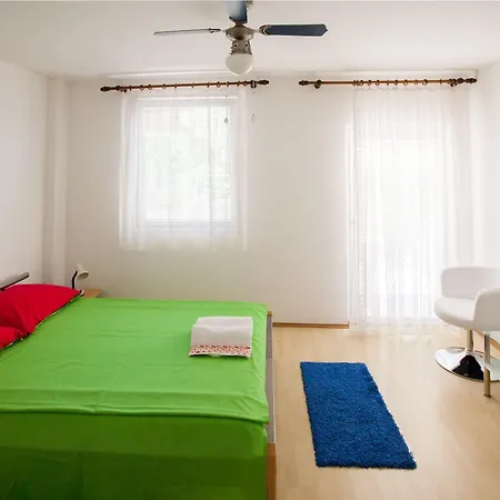 Konukevi Friendly People's