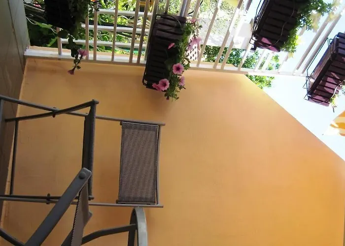 Friendly People's Penzion Zadar